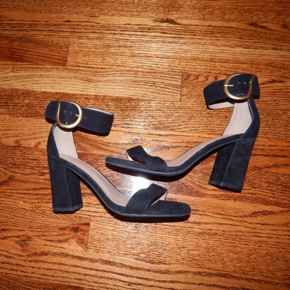 Aerosoles Suede Chunky Heel Ankle Strap Sandal Heel - Picture 6 of 7